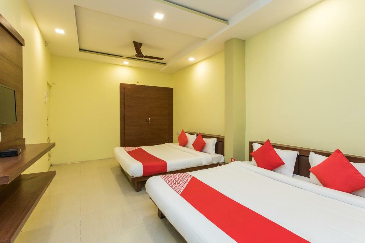 Oyo 17161 Hotel Mahalaxmi Ujjain Eksteriør bilde