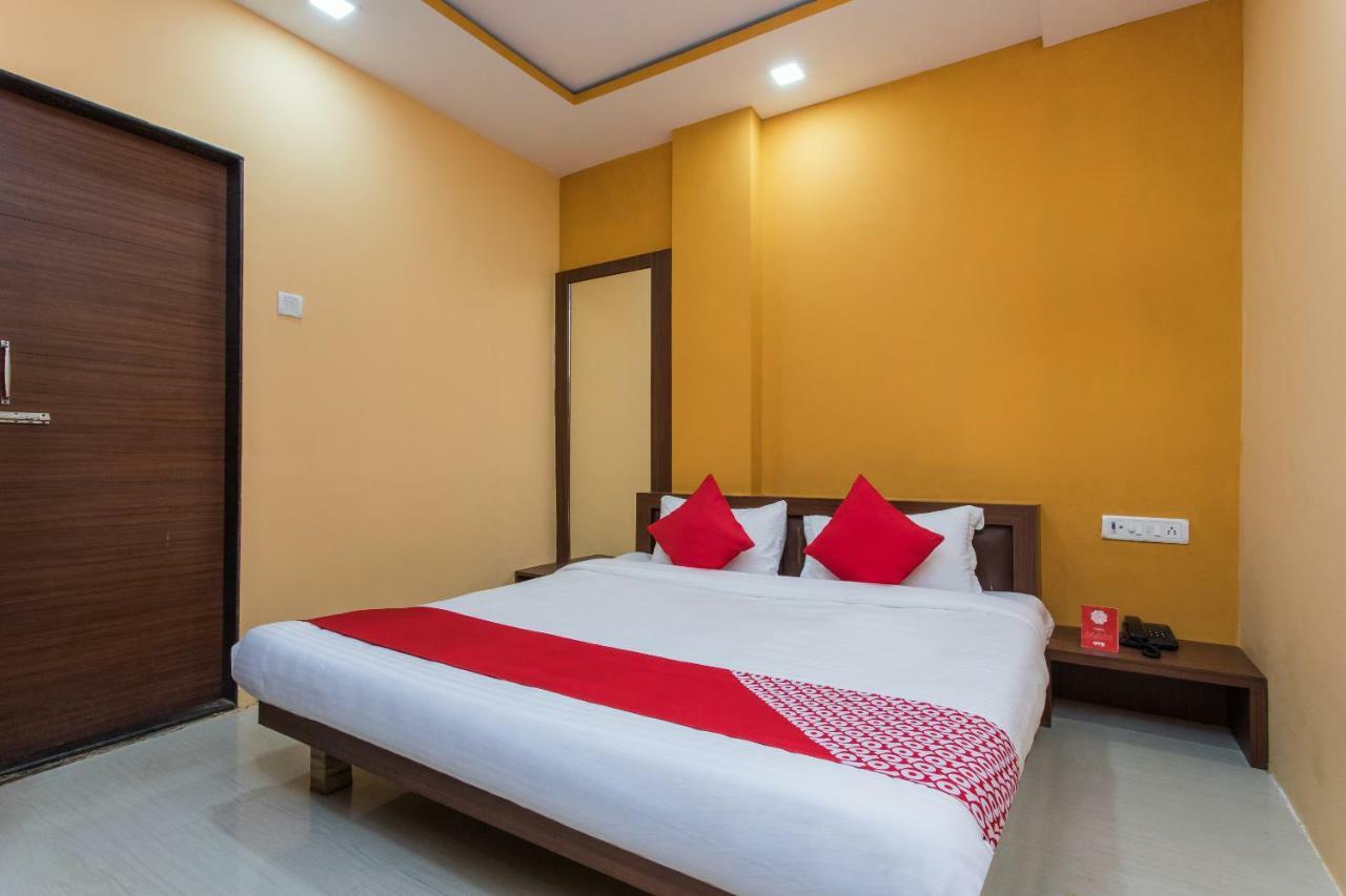 Oyo 17161 Hotel Mahalaxmi Ujjain Eksteriør bilde