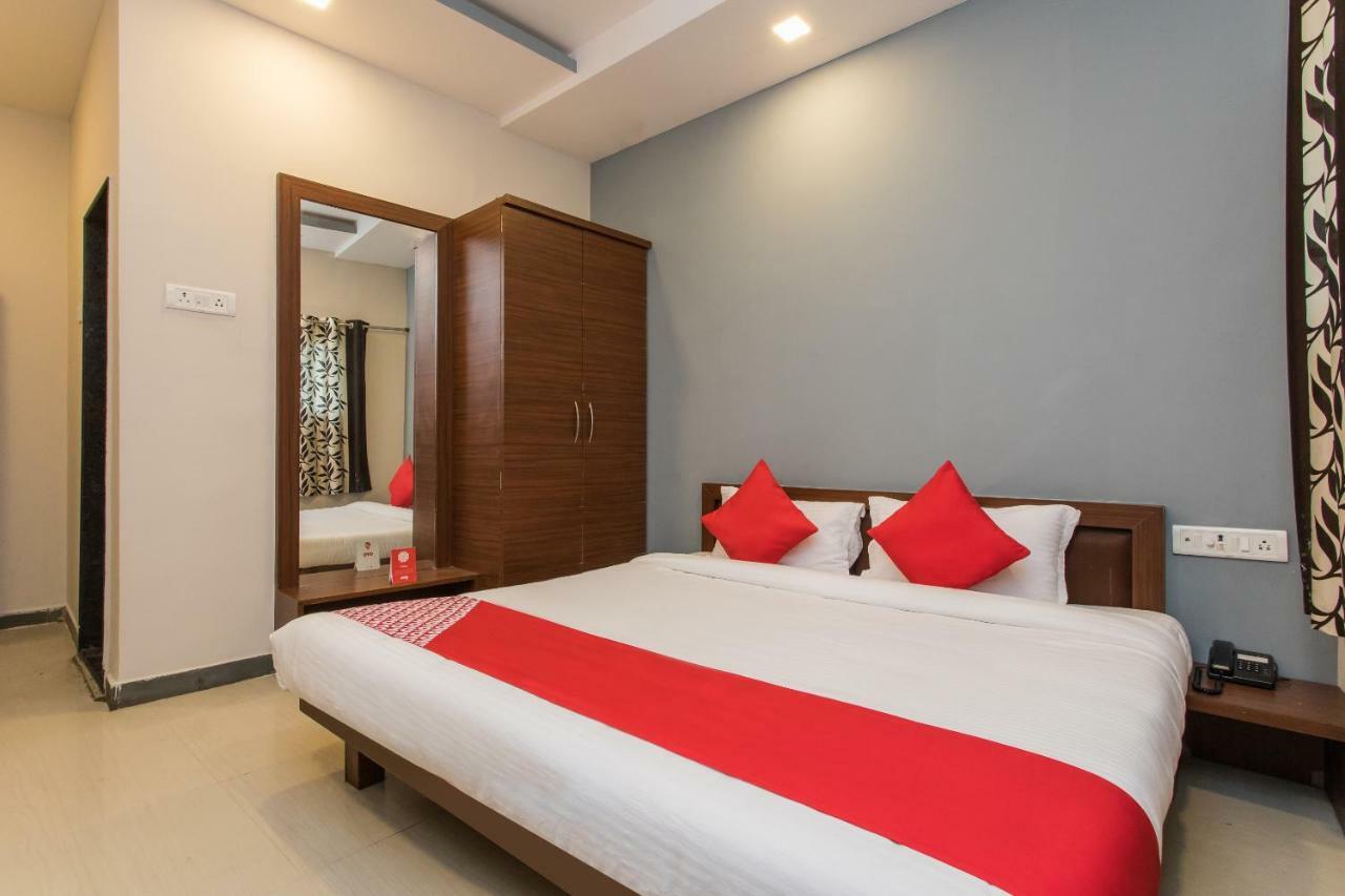 Oyo 17161 Hotel Mahalaxmi Ujjain Eksteriør bilde