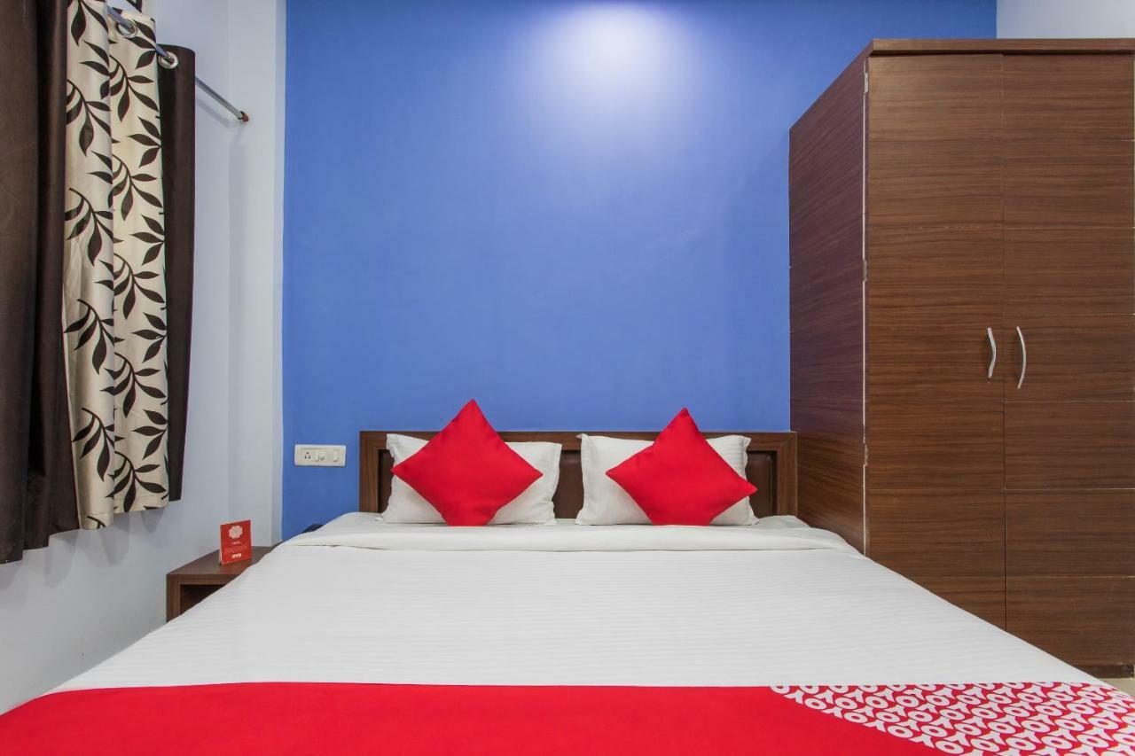Oyo 17161 Hotel Mahalaxmi Ujjain Eksteriør bilde
